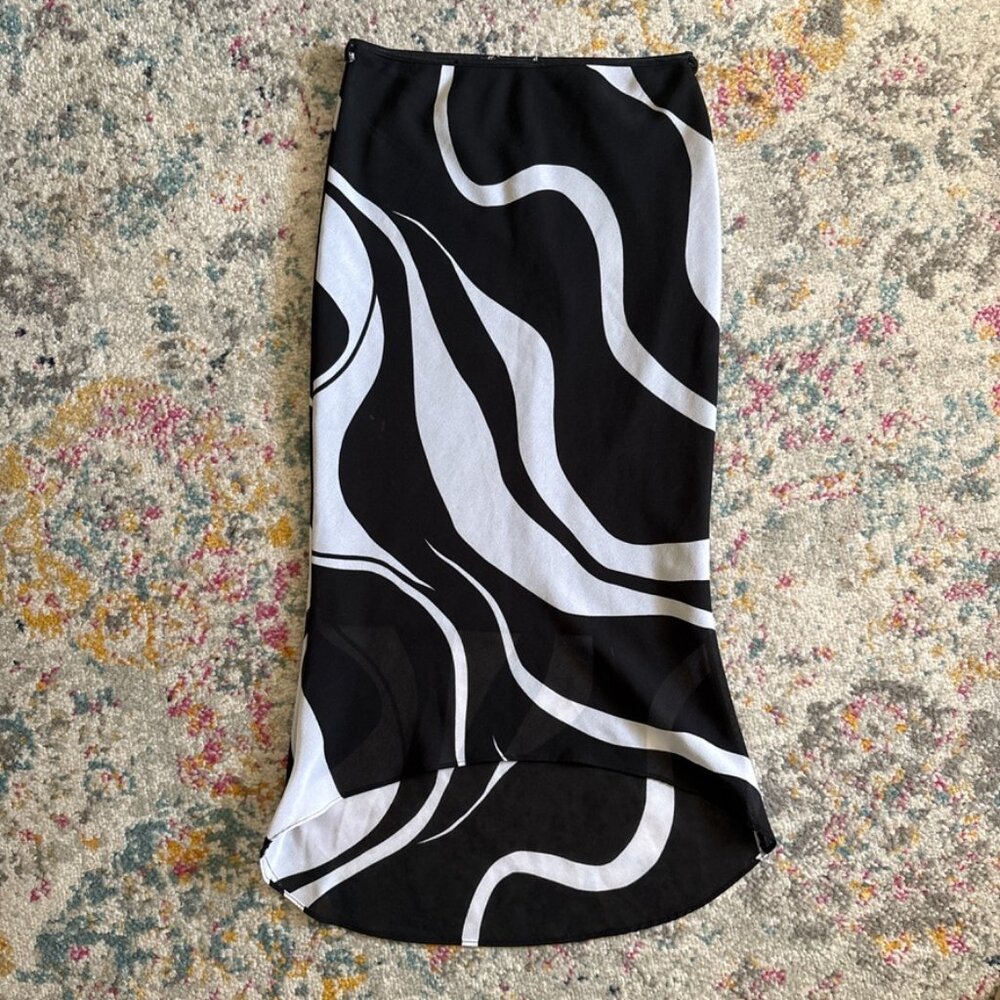 Vintage Y2K black & white high-low midi skirt